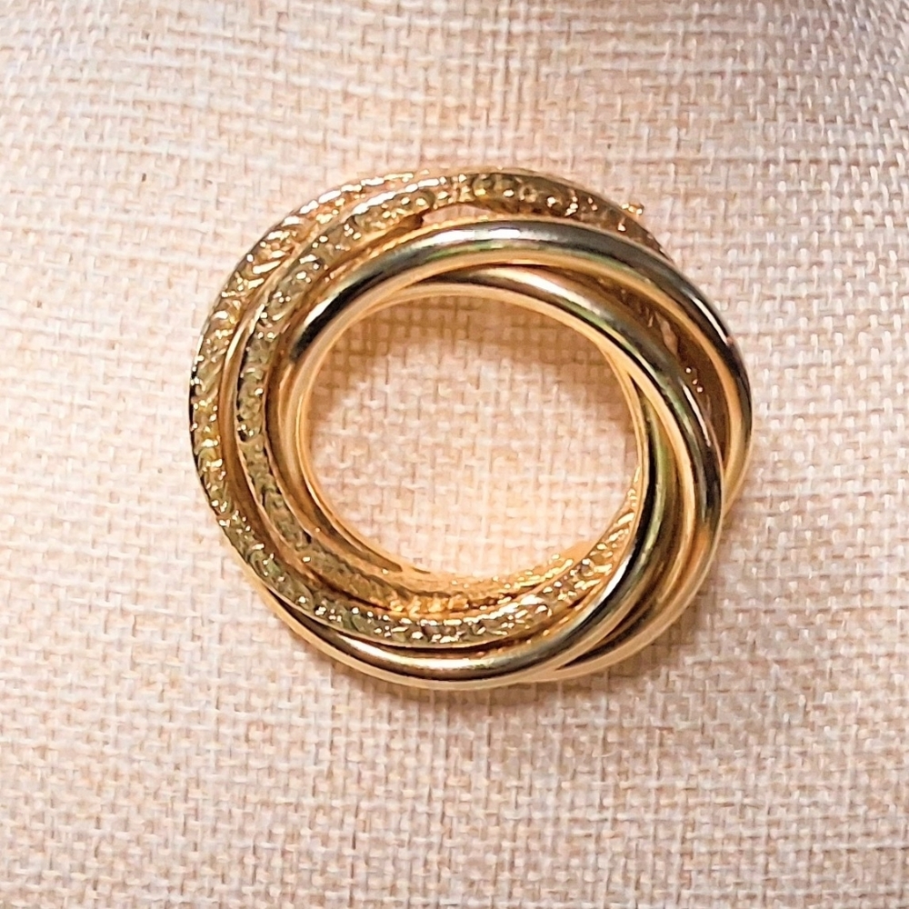 Vintage Wreath Brooch Spiral Swirl Textured Pin Back Gold Tone - Picture 8 of 8